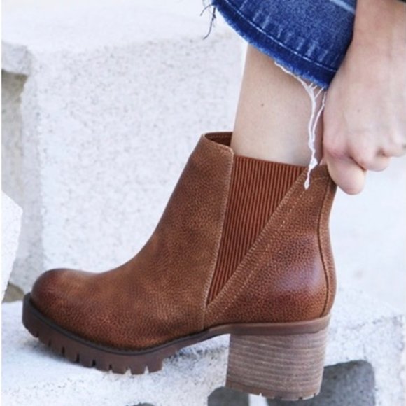 MIA Shoes - MIA AVYA Chunky Heel Brown Ankle Booties Size 7m